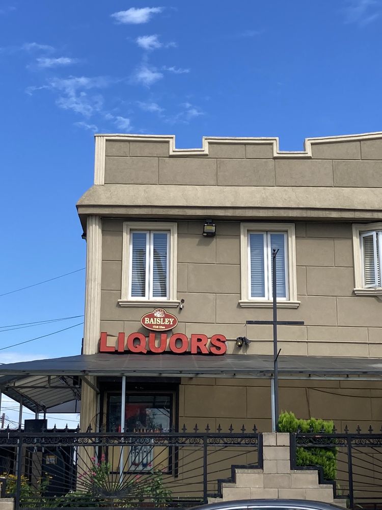 BAISLEY LIQUORS Updated September 2024 17 Reviews 17206 125th Ave