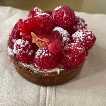 Le Petit Monstre - Fruit Tart - Patisserie/Cake Shop Near Me - Brooklyn, New York
