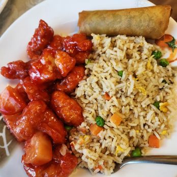 May’s Garden Restaurant - Sweet and sour chicken, pork fried rice and egg roll - Chinese Near Me - Watsonville, California May’s Garden Restaurant - Sweet and sour chicken, pork fried rice and egg roll - Chinese Near Me - Watsonville, California