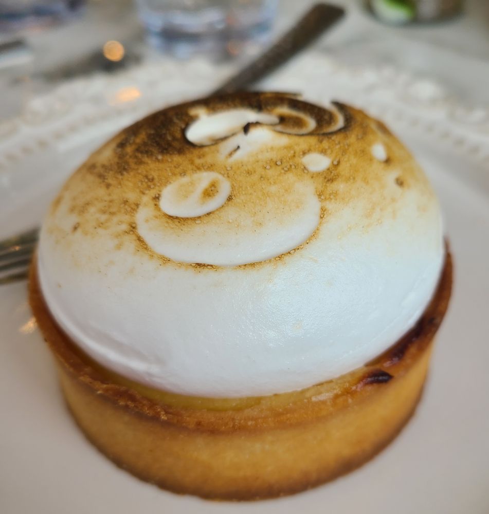 ROSES AND BERRIES CAFE Updated September 2024 23 Photos & 10