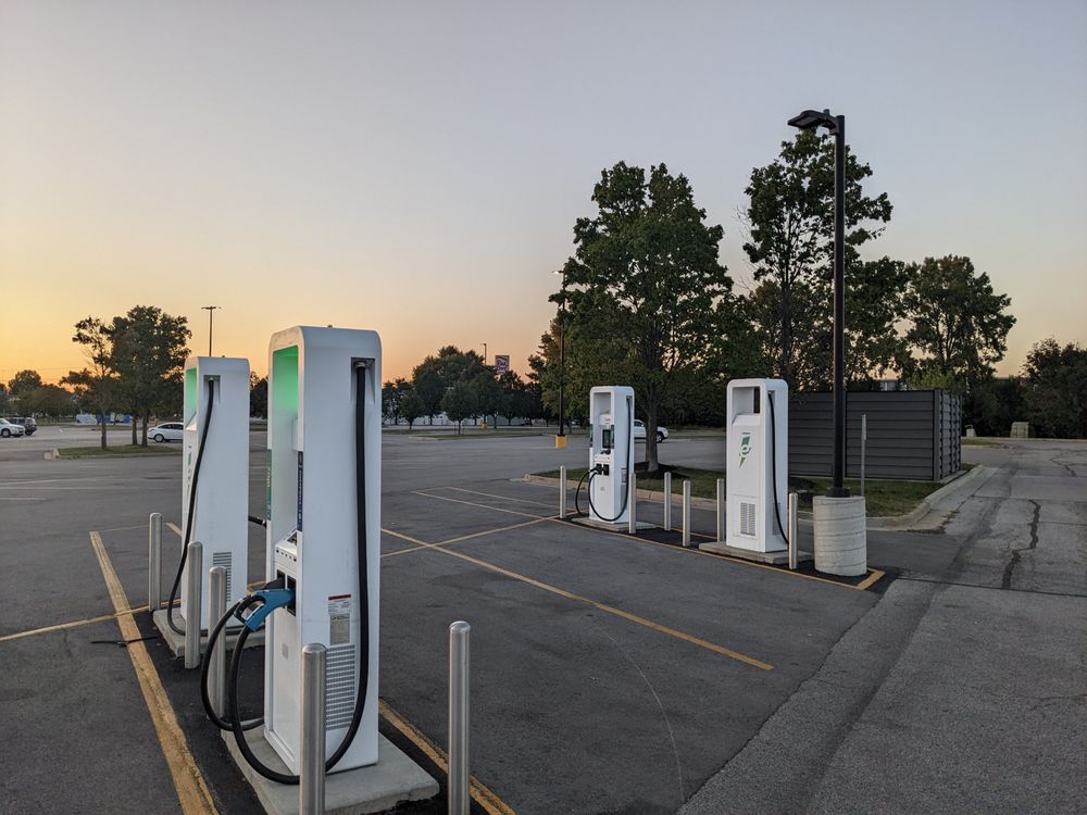 ELECTRIFY AMERICA CHARGING STATION 4205 Commerce Dr, Lafayette