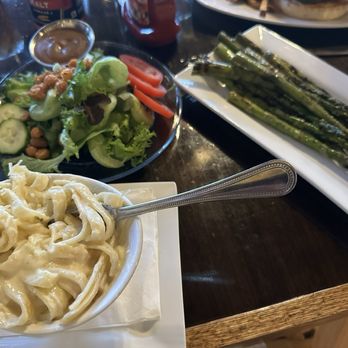 Manhattan's Pub N' Cheer - Girl dinner: Side of Alfredo, asparagus, and salad - American Near Me - Toledo, Ohio Manhattan's Pub N' Cheer - Girl dinner: Side of Alfredo, asparagus, and salad - American Near Me - Toledo, Ohio