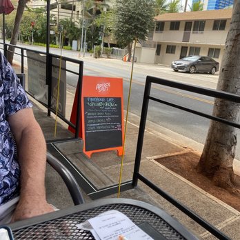 Farmhouse Cafe - Specials - Breakfast & Brunch Near Me - Honolulu, Hawaii