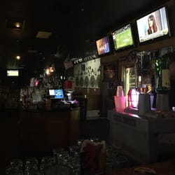 Island Breakers Billiards Sports Bar