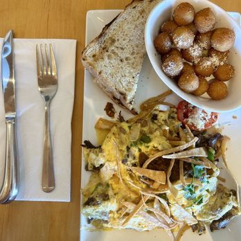 Toasted Del Mar - Toasted Santa Fe Scramble - Breakfast & Brunch Near Me - San Diego, California