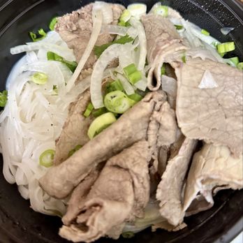 Cha Pa's Noodles And Grill - Noodles and Well Done Beef for the Pho - Vietnamese Near Me - New York, New York