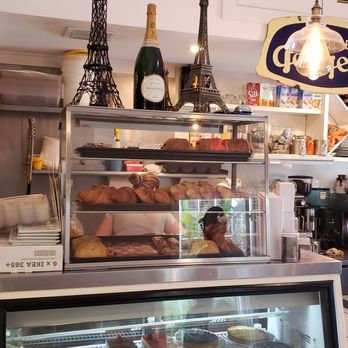 Frenchies Cafe - Gallic Decor - French Near Me - Key West, Florida