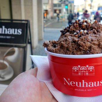 Neuhaus - Chocolate Mousse (Milk Chocolate) - Chocolatiers & Shops Near Me - Berlin, BE