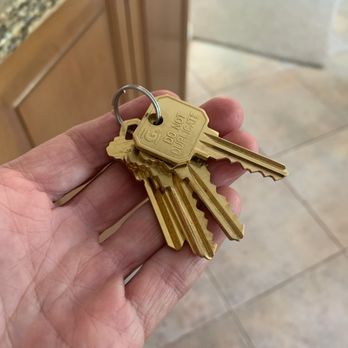 Golden Locksmith - New keys and extras made on site - Keys & Locksmiths Near Me