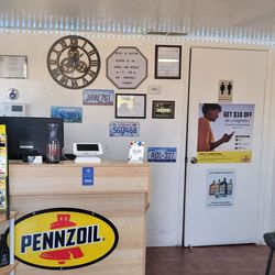 Oil & Auto + - So cool waiting  room very clean