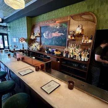 Diamond Lil - Bar - Bars Near Me - Brooklyn, New York