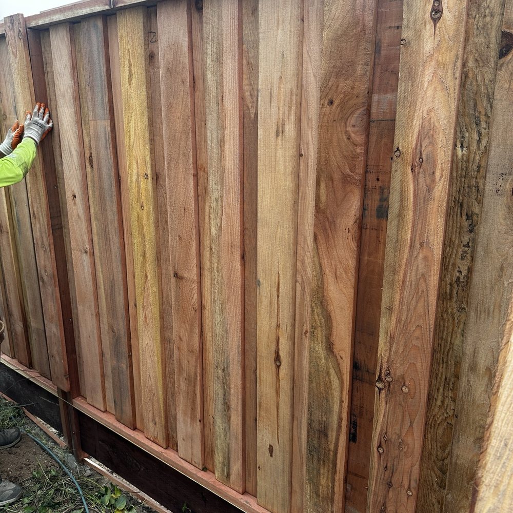 Castillo Fencing - Redwood fence - Fences & Gates Near Me - Sacramento, California Castillo Fencing - Redwood fence - Fences & Gates Near Me - Sacramento, California