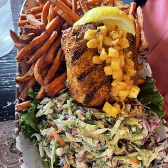Lookout Tavern - Mahi Mahi - Seafood Near Me - Oak Bluffs, Massachusetts Lookout Tavern - Mahi Mahi - Seafood Near Me - Oak Bluffs, Massachusetts