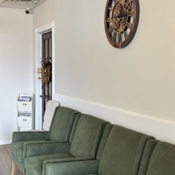 A New Attitude Salon & Spa - Salon waiting area