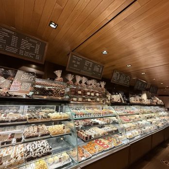 Mia's Bakery - The counter - Bakeries Near Me - Brooklyn, New York