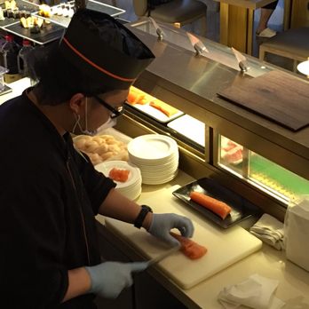 自助山 - Sushi- ah - it could be better, not fresh enough. - International Near Me - Hong Kong, HK
