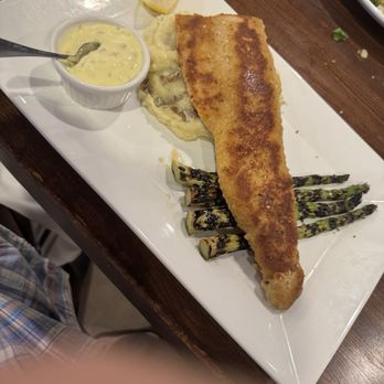 Cahill Bistro - Walleye, mashed potatoes and asparagus. - Latin American Near Me - Edina, Minnesota