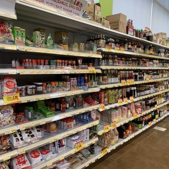 Seiwa Market - Yuzo, oils and soy sauce area - International Grocery Near Me - Costa Mesa, California Seiwa Market - Yuzo, oils and soy sauce area - International Grocery Near Me - Costa Mesa, California