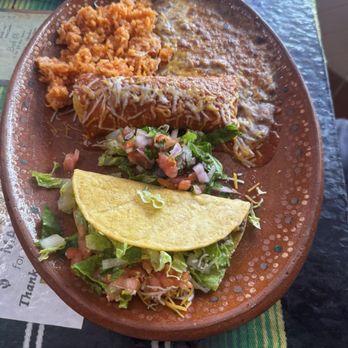 Los Garcia's - Chicken enchilada & ground beef taco - Mexican Near Me - Kailua, Hawaii Los Garcia's - Chicken enchilada & ground beef taco - Mexican Near Me - Kailua, Hawaii