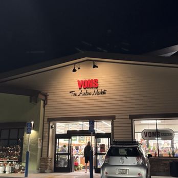 Vons - Vons - Grocery Near Me - Avalon, California