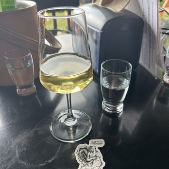 OystHERS Raw Bar & Bubbly - Live/Raw Food Near Me - Bath, Maine