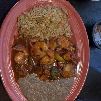 El Michoacano - Camarones Rancheros y pulpo.  The sauce is flavorful with a little spice. - Mexican Near Me - Fresno, California
