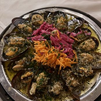 Cafe Brussels - Mussels in Garlic Butter Sauce - Belgian Near Me - Houston, Texas Cafe Brussels - Mussels in Garlic Butter Sauce - Belgian Near Me - Houston, Texas