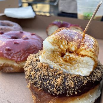 Magic Donuts & Coffee - Campfire Donut! - Donuts Near Me - San Francisco, California Magic Donuts & Coffee - Campfire Donut! - Donuts Near Me - San Francisco, California