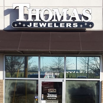 Thomas Jewelers - Storefront. You must be buzzed in. - Jewelry Near Me - Gallatin, Tennessee Thomas Jewelers - Storefront. You must be buzzed in. - Jewelry Near Me - Gallatin, Tennessee