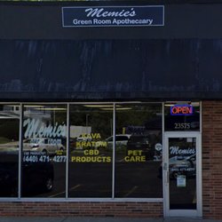 Memie's Green Room - Our store front! Come in today!