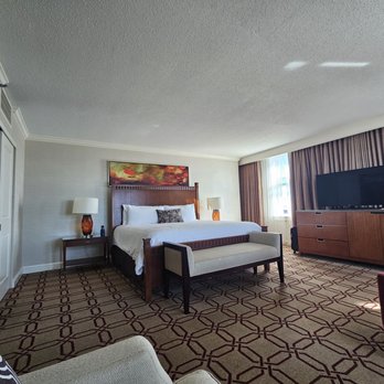 Omni Providence Hotel - Corner Suites are Large - Hotels Near Me - Providence, Rhode Island Omni Providence Hotel - Corner Suites are Large - Hotels Near Me - Providence, Rhode Island