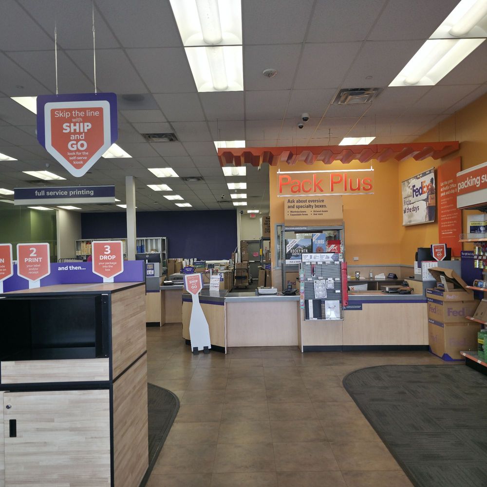 FedEx Office Print & Ship Center - Inside - Shipping Centers Near Me - Phoenix, Arizona
