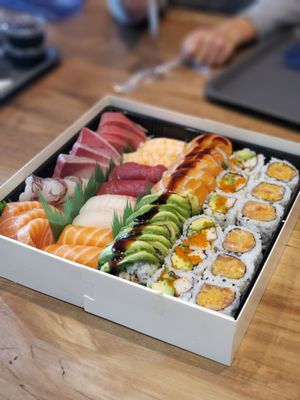 J San Sushi & Market by null