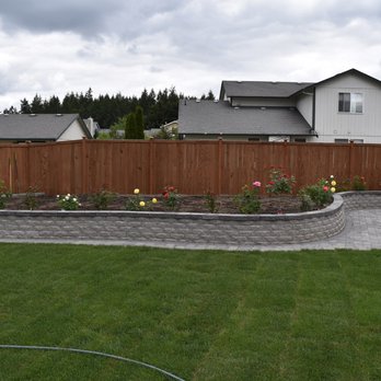 Ever's Pavers - Small Wall for Beautiful Garden. - Landscaping Near Me - Spanaway, Washington Ever's Pavers - Small Wall for Beautiful Garden. - Landscaping Near Me - Spanaway, Washington