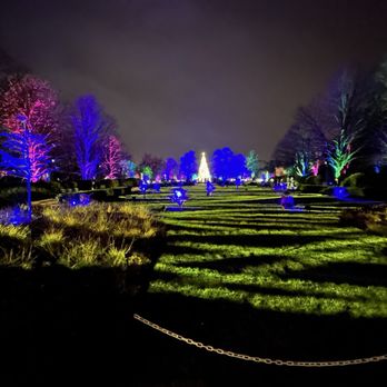 Cantigny - Christmas lights 2024 - Museums Near Me - Wheaton, Illinois