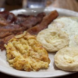 The Toasted Yolk Cafe - Two eggs breakfast deluxe