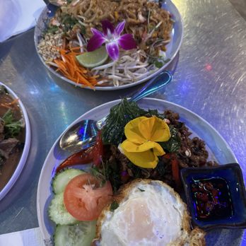 Khao San Pearl - Pad Thai & pao - Tapas/Small Plates Near Me - Portland, Oregon Khao San Pearl - Pad Thai & pao - Tapas/Small Plates Near Me - Portland, Oregon