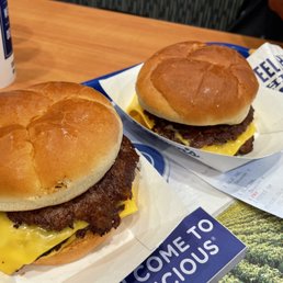 Cheddar Butter Burger