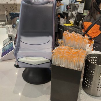 CoCo Fresh Tea & Juice - Napkins and straws - Bubble Tea Near Me - Toronto, Ontario CoCo Fresh Tea & Juice - Napkins and straws - Bubble Tea Near Me - Toronto, Ontario