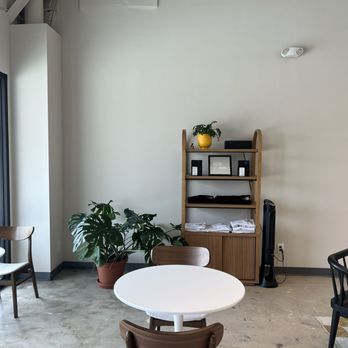Fellowship Coffee - Indoor - Coffee & Tea Near Me - Missouri City, Texas Fellowship Coffee - Indoor - Coffee & Tea Near Me - Missouri City, Texas