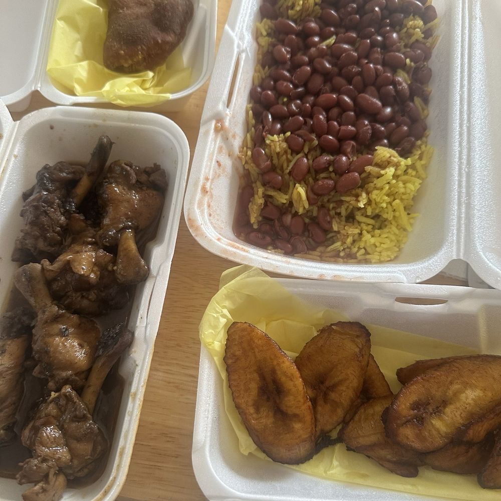 Ruthies Caribbean Kitchen - Beef Patty, Red Beans and Rice, 6 pcs Jerk Chicken Wings Mild / Hot, Side of Fried Plantain - Caribbean Near Me - Vallejo, California