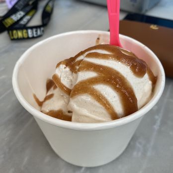 Ices Plain & Fancy - Apple butter - Ice Cream & Frozen Yogurt Near Me - Saint Louis, Missouri Ices Plain & Fancy - Apple butter - Ice Cream & Frozen Yogurt Near Me - Saint Louis, Missouri