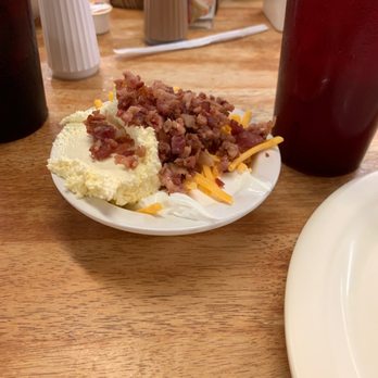 Fish Pond Restaurant - Seafood Near Me - Willis, Texas Fish Pond Restaurant - Seafood Near Me - Willis, Texas