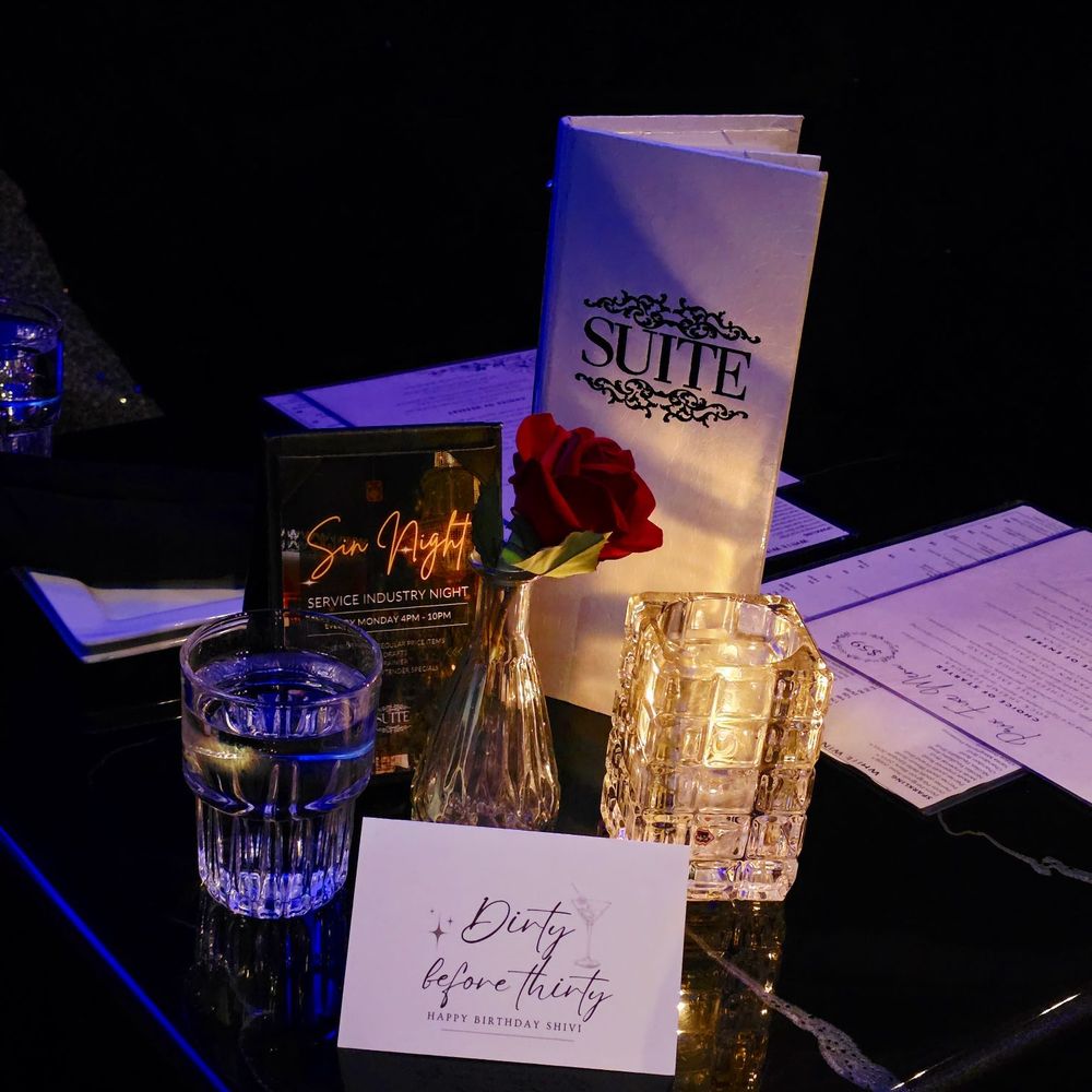 Suite Restaurant / Lounge - Bars Near Me - Bellevue, Washington Suite Restaurant / Lounge - Bars Near Me - Bellevue, Washington