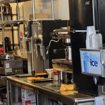 Asher's Coffee - Coffee Roasteries Near Me - Roanoke, Virginia