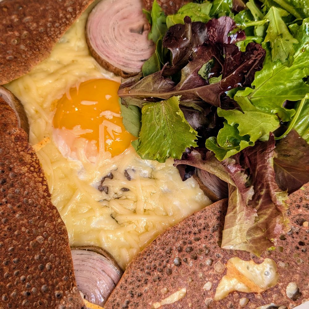 La Vieille Crêpe - La Guémené (Sausage of Guemene, Egg, Cheese) - Creperies Near Me - Nice, 06