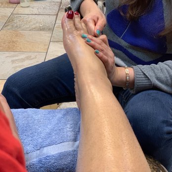 Nails On Neil - Nail Salons Near Me - Columbus, Ohio