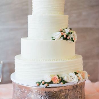 Cakes U Crave - buttercream wedding cake - Cupcakes Near Me - Missouri City, Texas Cakes U Crave - buttercream wedding cake - Cupcakes Near Me - Missouri City, Texas