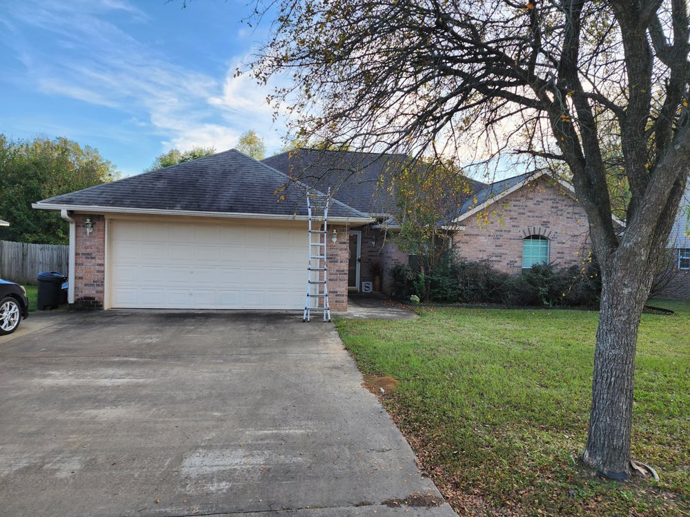 Slide of Born to Roof Texas