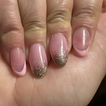 Oh's Nails & Spa - You can see my real nail on my pinky and index finger - Nail Salons Near Me - Dublin, California